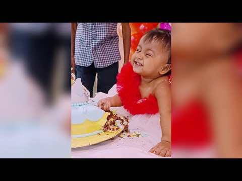 This is how Mihika ate her birthday cake | Mihika Keechu | Megha Reyeen