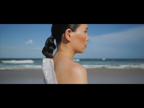 Dami Im - Collide (Official Music Video)