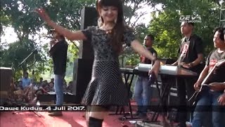 Download lagu HEBOH!!! Tawuran waktu Jihan Audy - Kelingan Mantan on Ryu Star live in Dukuh Kuwang mp3