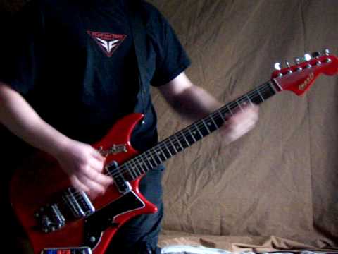 Mind Riot - Soundgarden (cover) - all strings tuned to E video thumbnail