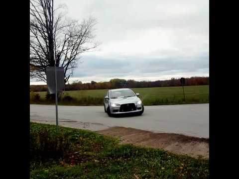 Mitsubishi Ralliart Donuts and drift.