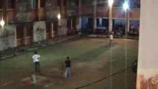 Team 'Maut Ki Andhi':  SuperSix NIT Rourkela Yr 2005 Hall Cricket Match SemiFinal  #askdushyant