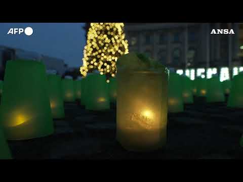 Seimila lanterne verdi per "fare luce" sulla situazione dei migranti Seimila lanterne verdi per "fare luce" sulla situazione dei migranti