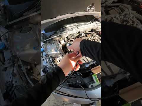 รถยนต์ Honda Civic 2.0Turbo เปลี่ยนแบตเตอรี่รถยนต์ PUMA EFB LN2-SMF โดยร้านแบตเตอรี่แวร์เฮ้าส์ ลำพูน