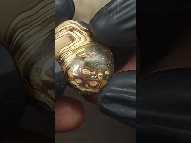 حجر عقيق بافوري مصور طبيعي