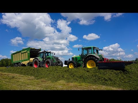 Zbiór traw na Mazowszu - Usługi Rolnicze BLEJK!