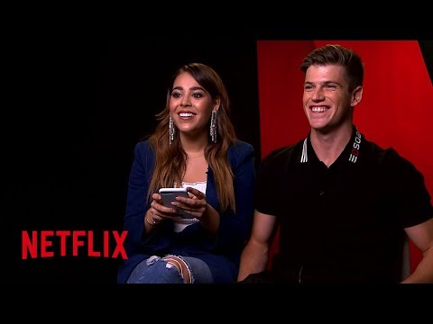 Paquita Salas meets the actors of Elite | Netflix Spain