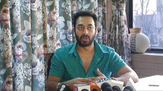 Hiten Paintal's Interview - Tukkaa Fitt Movie | Unveiling Special Story video