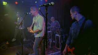 bezzer weezer - 04.10.2024 Loch Wuppertal Weezer Cover Band blue album