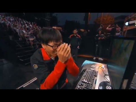 Doublelift v Froggen Allstar 1v1 INSANE ending
