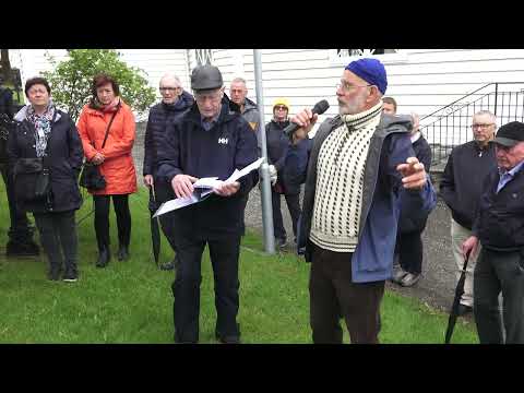 Vandring på Vik kyrkjegard - Nils Osnes