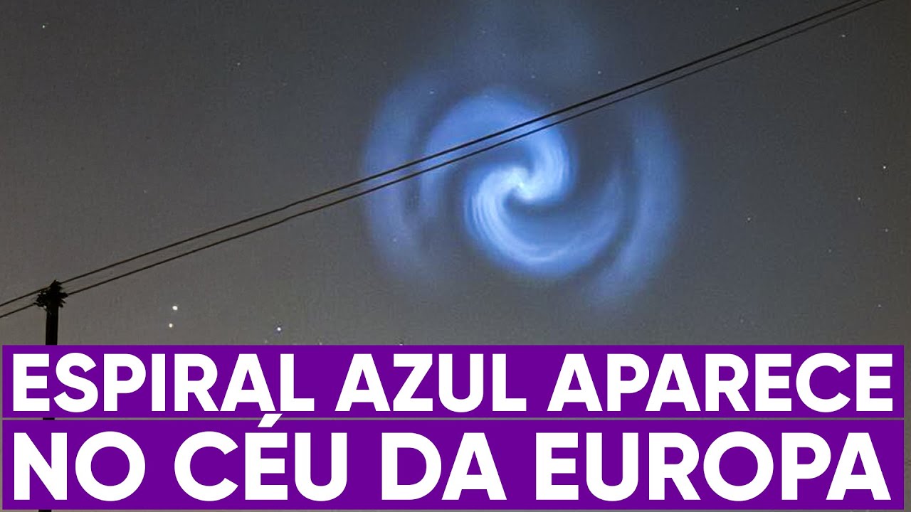 Grande espiral atravessa o céu noturno