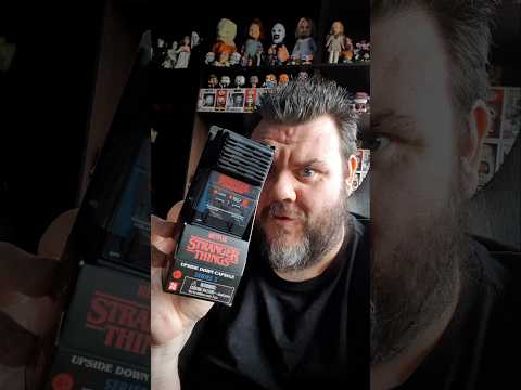 Stranger Things Upside Down Mystery Capsule Series 3 YuMe Toys Unboxing