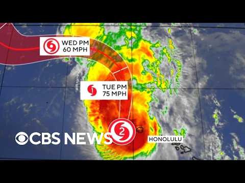 Hawaii braces for hours of wind and rain as Hurricane Lowell churns nearby