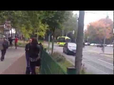 Vorbeifahrt eines Neoplan 4011 von Jütte