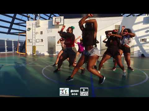 Queensy - Dancehall Choreography Croisiere MRG 2018 - Karism