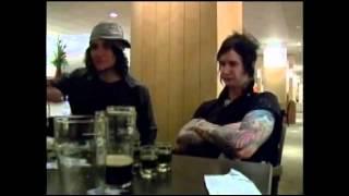 Synyster Gates and The Rev at a bar video