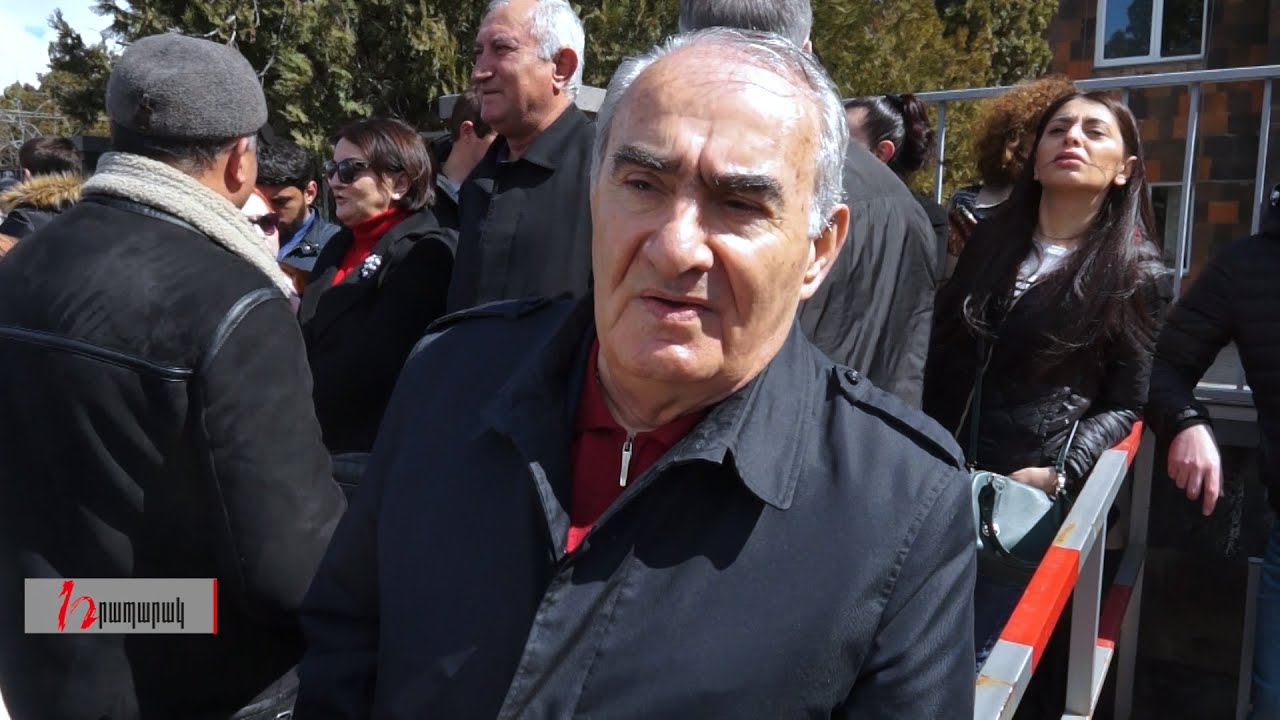 Ես հիմա ավելի շատ Ալիևին եմ լսում, քանի Նիկոլ Փաշինյանին․ Գալուստ Սահակյան