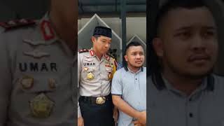 Download lagu PASTI TERHARU DENGAN SUARA MERDUNYA, SAMPAI JENDRAL UMAR CIUM TANGAN SANG HAFIZH. mp3