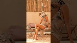 Our beloved model, Anastasia🥰 what do you think? Does she fit into the exotic landscape?