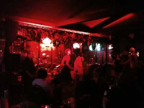 "Lights Out" Live Diplomats of Solid Sound 7-10-09