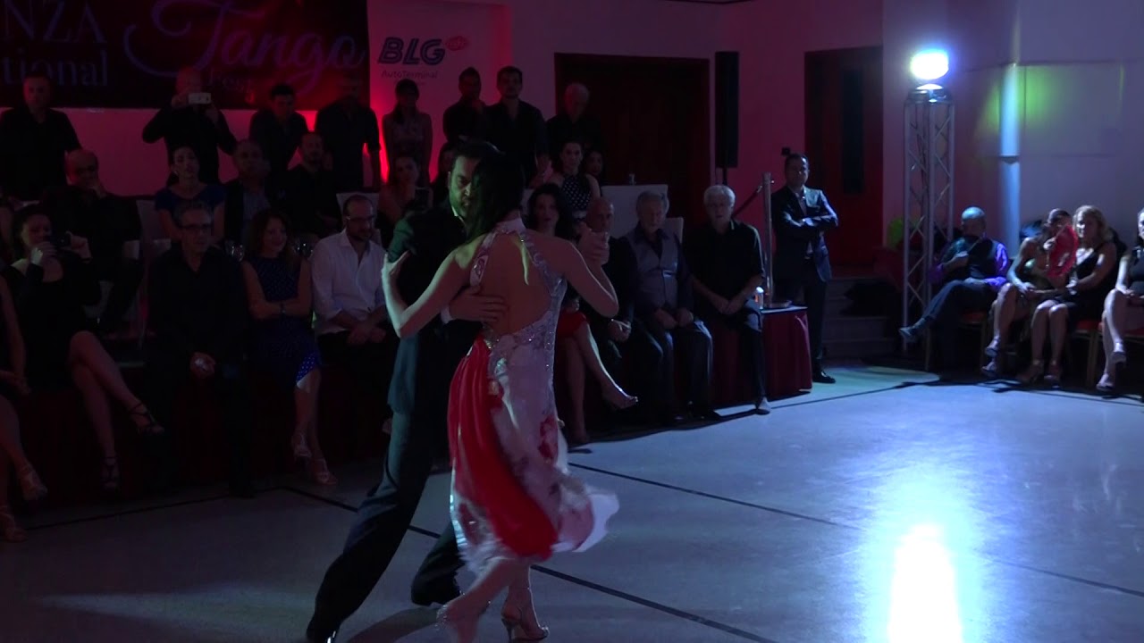 Video thumbnail for Mario Sette y Natascia Crescenzi -Cosenza International Tango Festival 15/18 Novembre