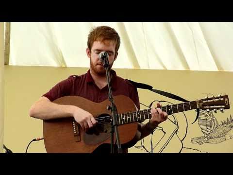 Jonny Kearney & Lucy Farrell - Hares On A Mountain (End Of The Road 2010)