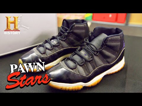 $1,000,000 for Michael Jordan’s “Space Jam” Sneakers (Season 18) | Pawn Stars