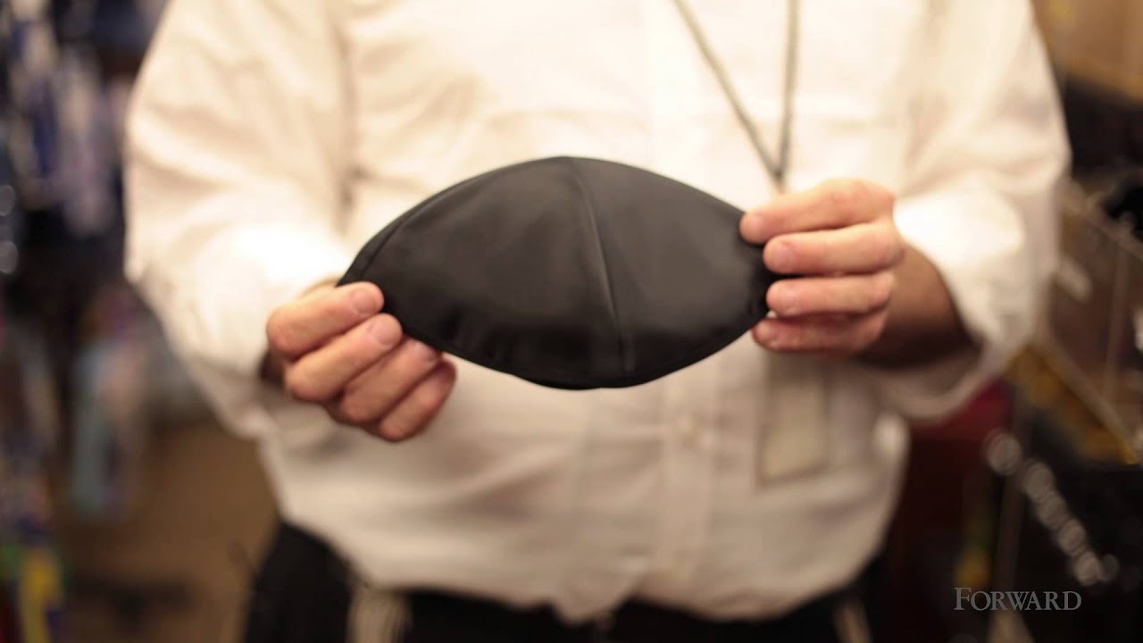 Where to Buy a Kippah For Your Jewish Wedding