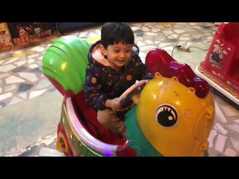 Aren jetonlu oyuncaklara biniyor/Aren rides coin toys/EĞLENCELİ ÇOCUK VİDEOLARI