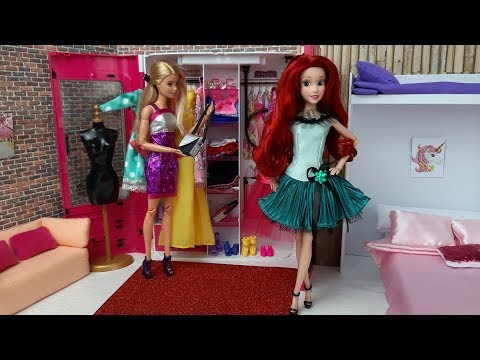 Barbie Doll Mermaid Ariel Princess Bunk Bed Bedroom Breakfast Morning Routine. Dress up new dress.