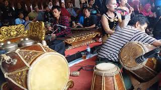 Download lagu Baturaden.. maestro kendang bpk.romadi mp3 Download lagu Baturaden.. maestro kendang bpk.romadi mp3