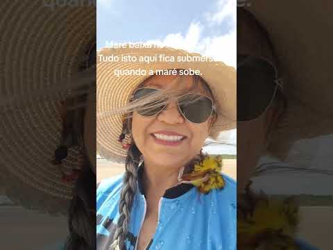 Encontro do rio Mucuri com o mar. Mucuri Bahia.