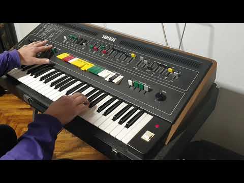 Yamaha CS-50 Polyphonic Analog Synthesizer 1977 Venta Instrumentos Vintage Olimusic