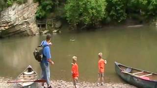 preview picture of video 'Family hike through Turkey Run State Park 8'