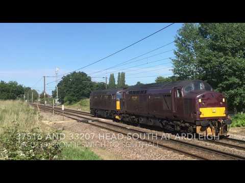 WCRC 37516 and 33207 head south at Ardleigh on 0Z38