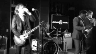 Vintage Trouble - Runnin Outta You / Nalle Colt's Solo (Live @ The Hard Rock)