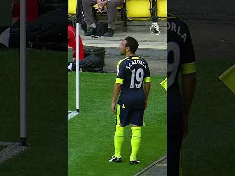 Santi Cazorla’s Insane Corner Kick Switch! | Arsenal Magic ✨⚽️