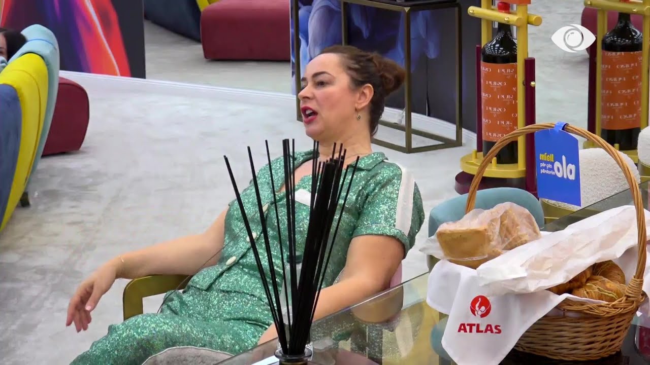 “Mos ma digj skemën që javën e parë”/ Ironi mes Eglës dhe Julias