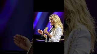 HELENE FISCHER ("DU TRIFFST MITTEN INS HERZ")