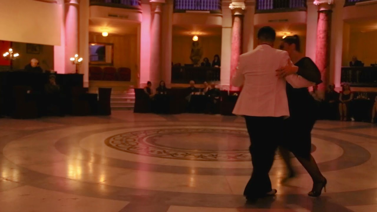 3 Ariadna Naveira & Fernando Sanches Marisabel