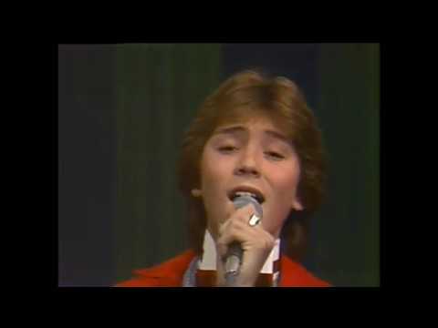 Lorenzo Antonio - "Busco Un Amor" - Siempre En Domingo