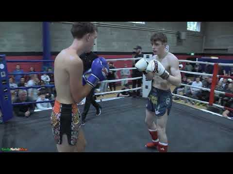 Michael Jones vs Matt Lynch - Scrapyard Muay Thai