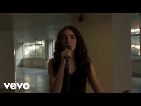 Valencia Grace - Final Dance (Live)