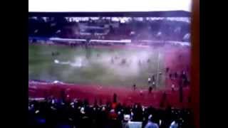 preview picture of video 'Police clash with Fans Football'