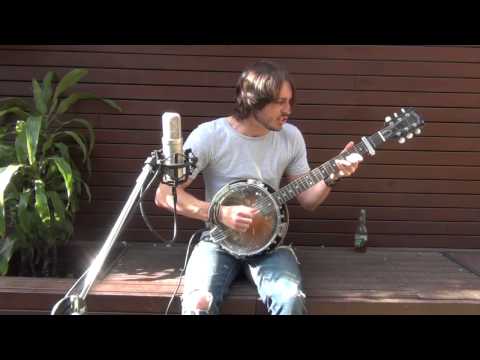 Lizotte's Courtyard Session with Morgan Evans - Skinny Love (cover)