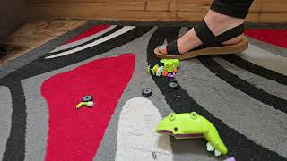 Download lagu Rugrats toy crush in sandals #asmrcrunch #asmrsounds #asmrcrushing #Pebbles #sandals   mp3