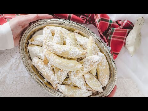 Rogaliki (Polish Croissant Cookies)