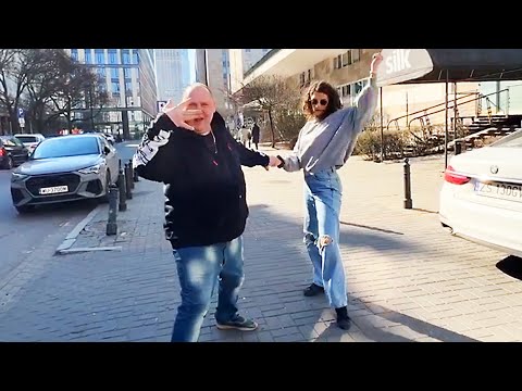 Wini x Wiolka Walaszczyk - rozmowa | "Lubiłam tańczyć i śpiewać dla Mikołaja"