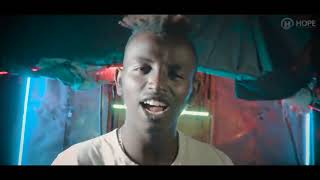 Nahom Mengistu - Bichegna Negn  ብቸኛ ነኝ - New Ethiopian Music 2020 (Official Video)_